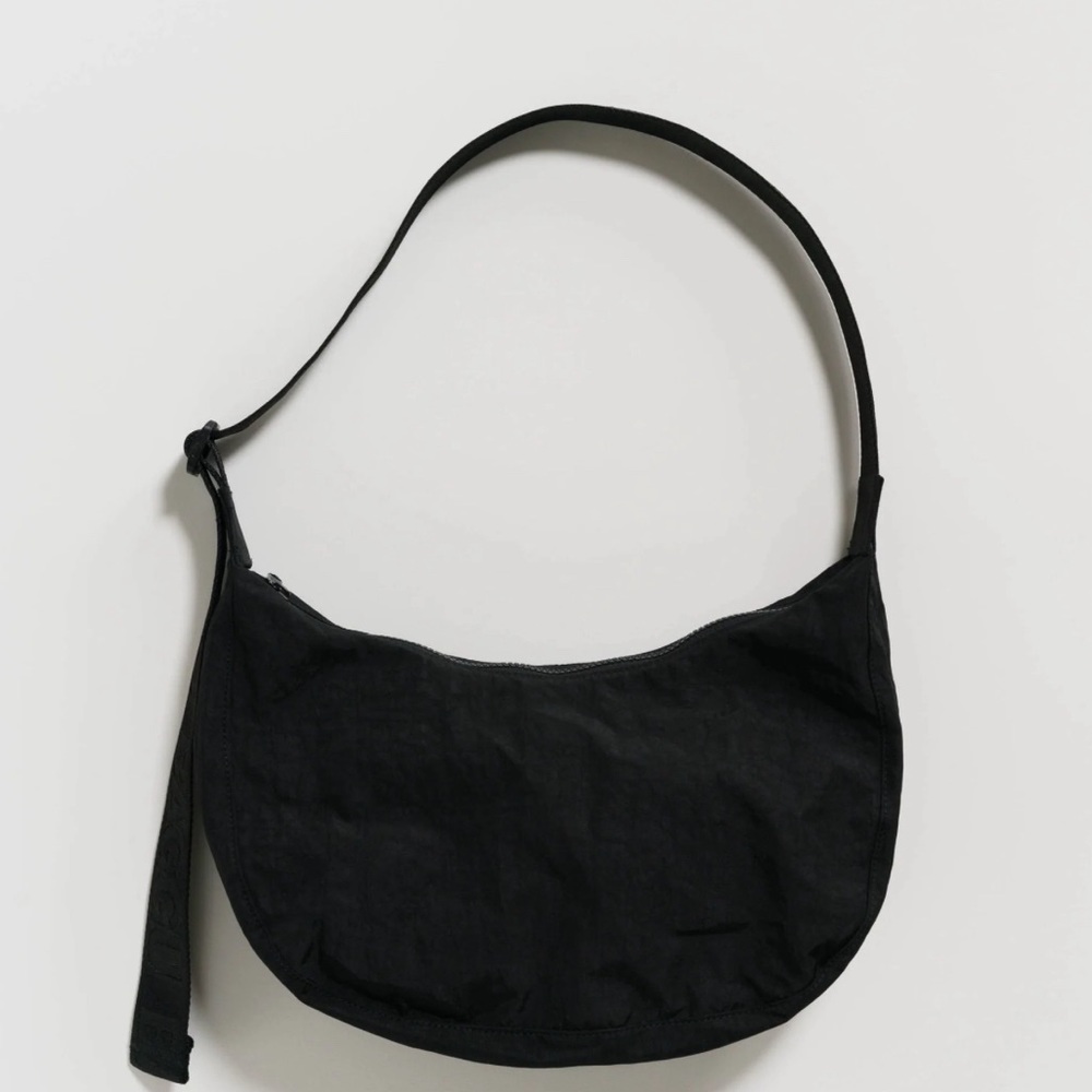 BAGGU Medium Nylon Crescent Bag